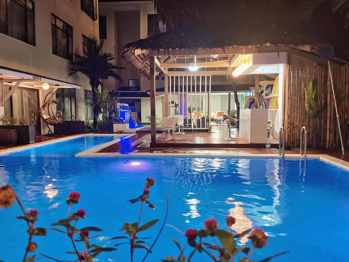 Siargao Seasky Resort Catangnan Eksteriør bilde