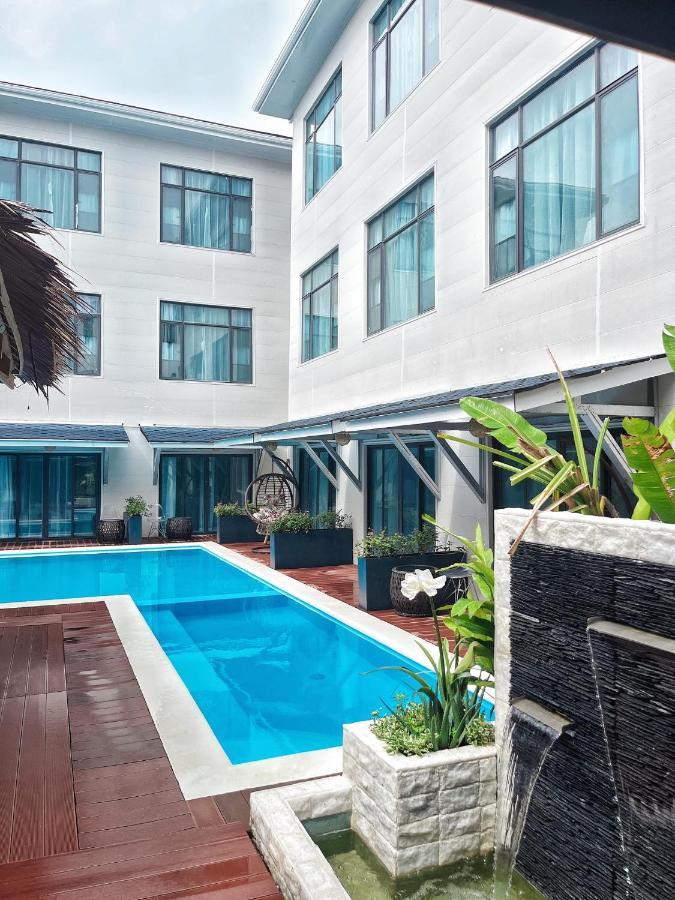 Siargao Seasky Resort Catangnan Eksteriør bilde